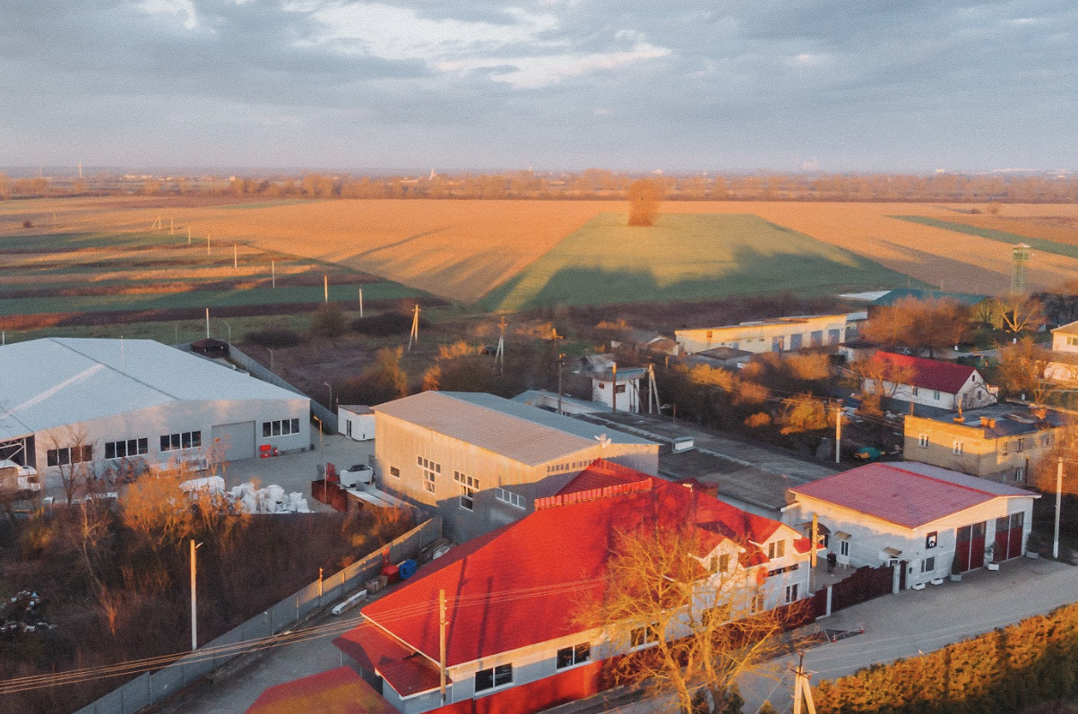 Фото компанії