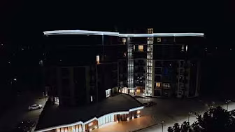 ЖК Residents Park - проєкт, де стиль та гармонія переплітаються з інноваційними рішеннями скління.